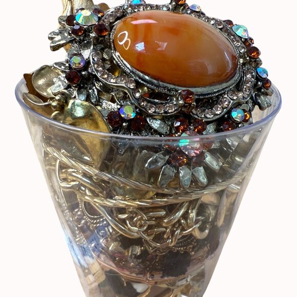 Gold Tone Wearable Jewelry Lot Mixed Styles & Pieces Includes Rhinestone Brooch - Picture 1 of 12